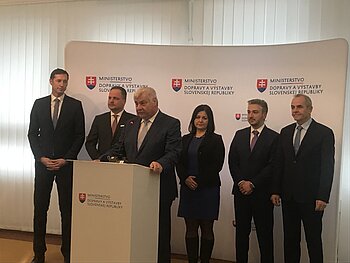 Minister dopravy naštartoval komunikáciu so županmi