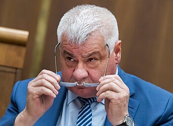 Parlament schválil balík zákonov rezortu dopravy