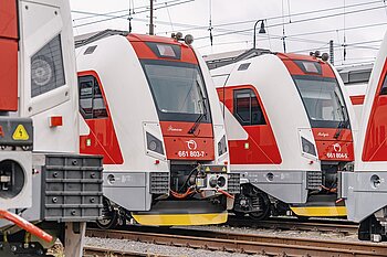 Pre nedostatok rušňovodičov a vlakvedúcich dočasne obmedzujeme niektoré železničné spoje